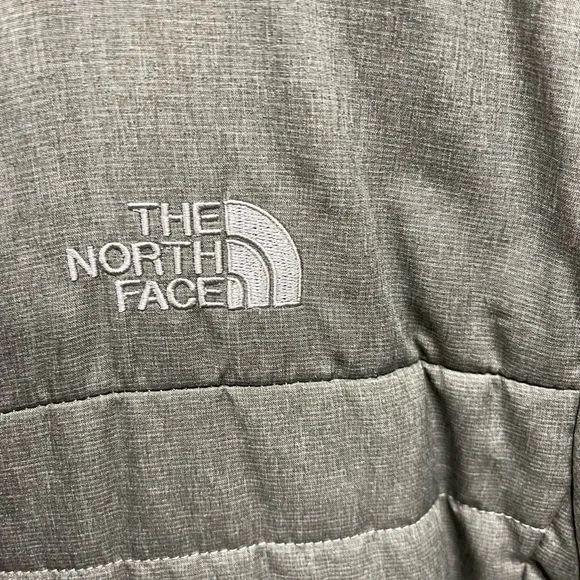 The North Face Gray Quilted Jacket with soft fleece lining - Picture 2 of 6
